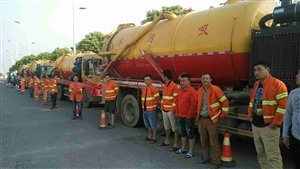 北京朝阳区吸粪车抽粪车电话,专业抽化粪池管道疏通清淤公司