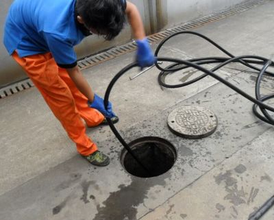 北京吸粪疏通厨房下水道的电话 浦江疏通管道 管道疏通附近抽粪车服务电话